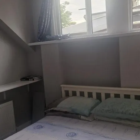 Bed & Breakfast Charming Retreat In Cork