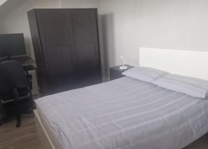 Charming Retreat In Корк