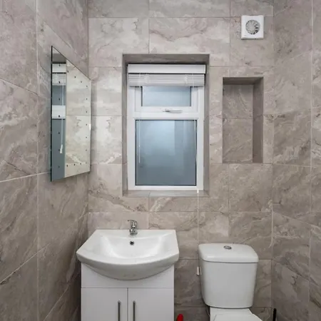 Bed & Breakfast Charming Retreat In Cork